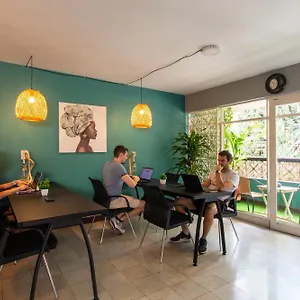 Hostal Conomad House - Coliving & Coworking Medellín